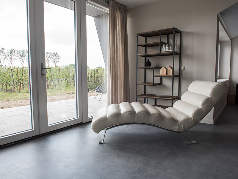Moderner Vinylfußboden in Dortmund mit dekorativer Fliesenoptik, stilvoll, langlebig und pflegeleicht für individuelle Wohn- und Geschäftsräume.